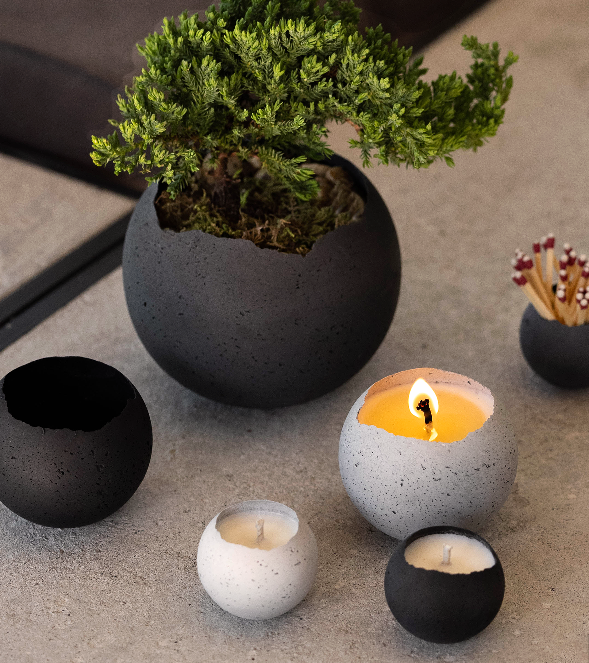 M - Orbis Concrete Candle - Natural M - Orbis Concrete Candle - Natural