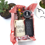 Words of Affirmation, One Love, Dried Flower Bouquet & Self-Care, Gift Set Sunsum® Words of Affirmation, One Love, Dried Flower Bouquet & Self-Care, Gift Set Sunsum®