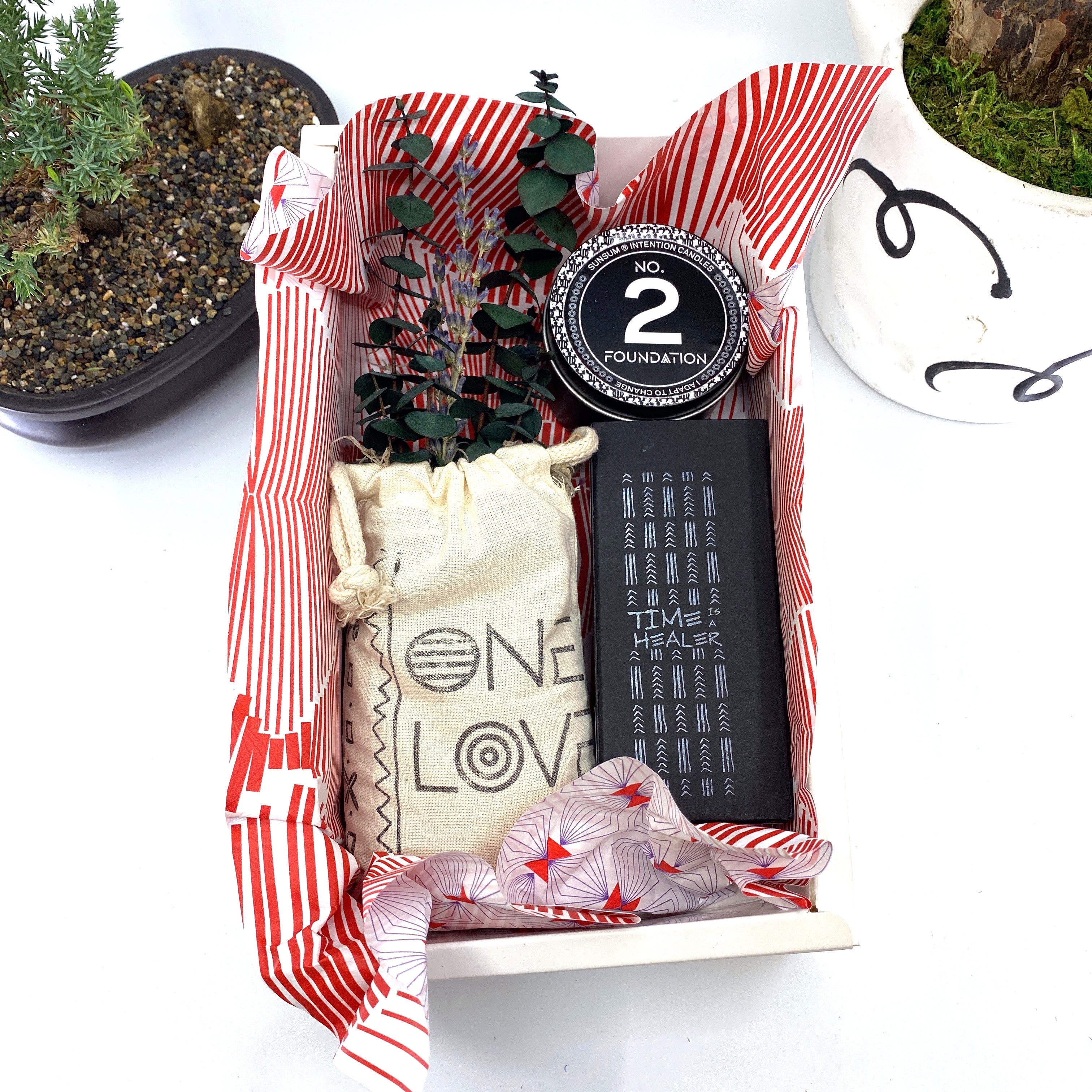 Words of Affirmation, One Love, Dried Flower Bouquet & Self-Care, Gift Set Sunsum® Words of Affirmation, One Love, Dried Flower Bouquet & Self-Care, Gift Set Sunsum®