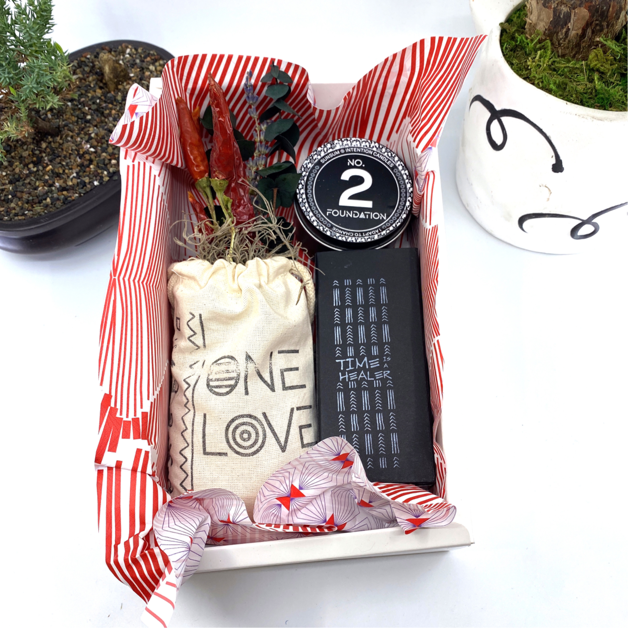 Words of Affirmation, One Love, Dried Flower Bouquet & Self-Care, Gift Set Sunsum® Words of Affirmation, One Love, Dried Flower Bouquet & Self-Care, Gift Set Sunsum®