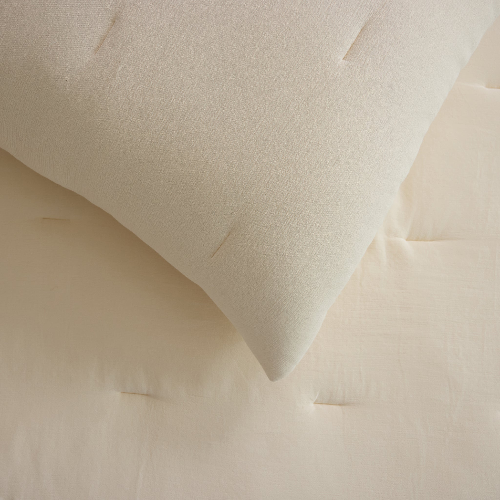 Aire Bamboo Puckered Quilt
