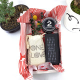 Words of Affirmation, One Love, Dried Flower Bouquet & Self-Care, Gift Set Sunsum®