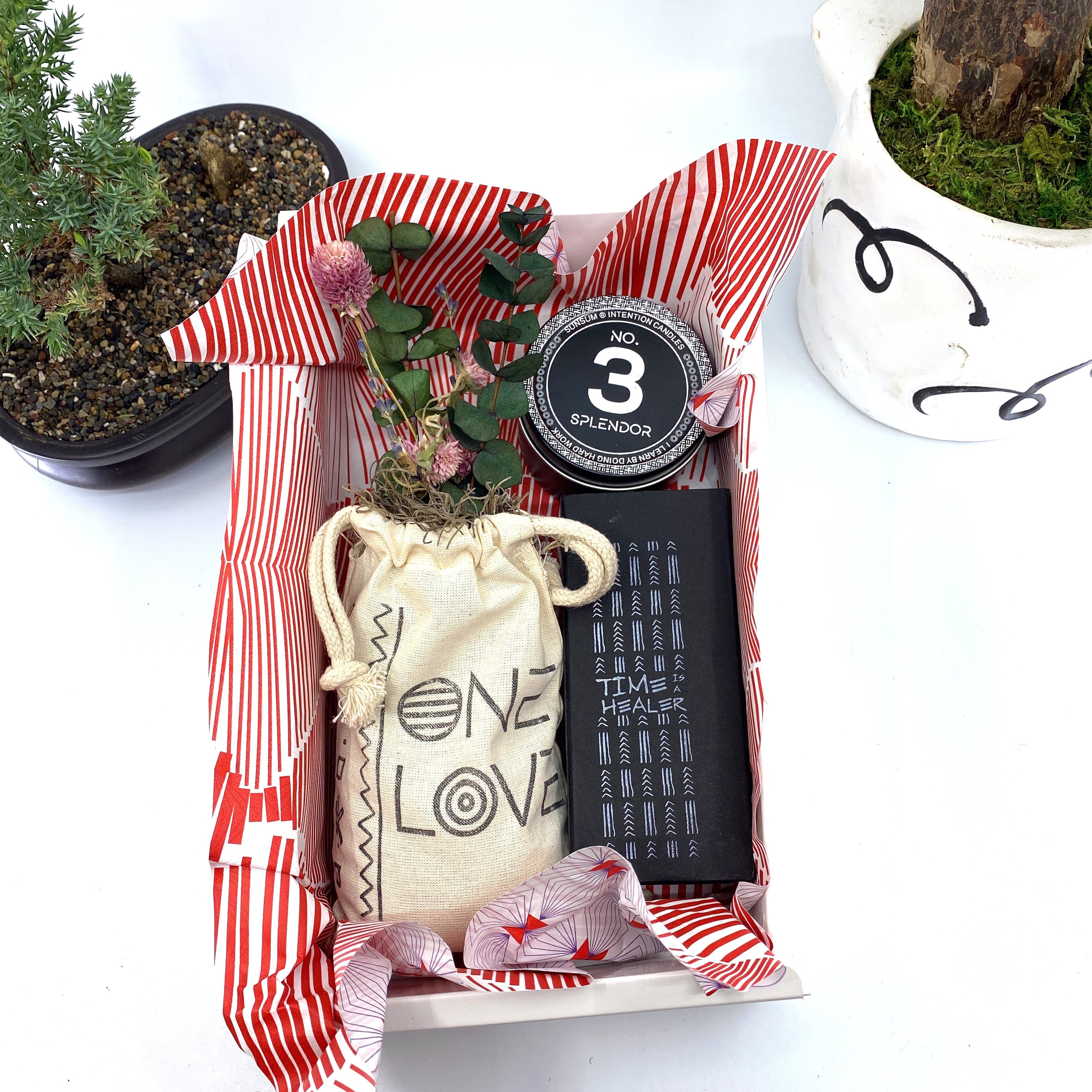 Words of Affirmation, One Love, Dried Flower Bouquet & Self-Care, Gift Set Sunsum®